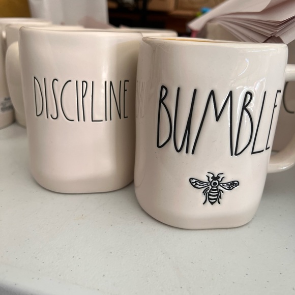 Rae Dunn items all new.. just been stored.. I’m moving and need them gone… - Picture 10 of 17